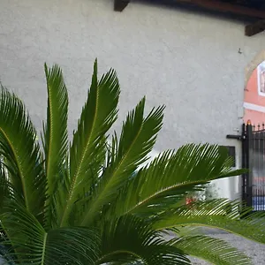 La Piccola Corte Bed & Breakfast